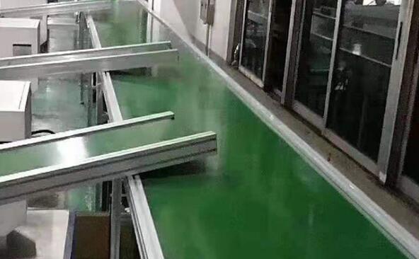 輸送機